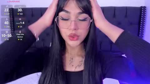 Rose online show from 11/10/25, 01:43