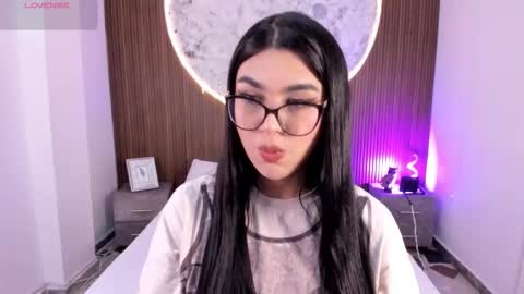 Rose online show from 12/18/25, 01:50