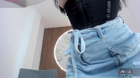 Snapshot of rosecassie chatting on 03/26/26, 01:17 Rose online show from 03/26/26, 01:17