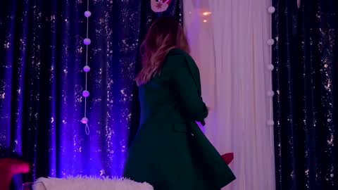 Snapshot of roseevansx chatting on 12/23/24, 11:49 Sonia online show from 12/23/24, 11:49