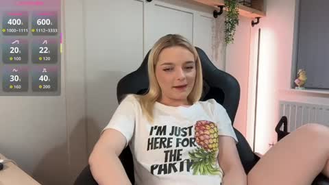 Snapshot of rosekate97 chatting on 03/29/26, 07:14 rose97 online show from 03/29/26, 07:14