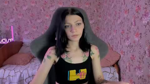 Lola online show from 10/26/25, 05:02