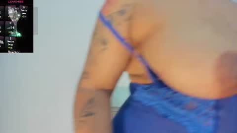 Snapshot of roselyn_caprice chatting on 06/14/26, 02:24 roselyn online show from 06/14/26, 02:24