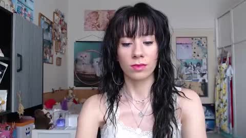 Snapshot of roselynsun chatting on 03/30/26, 01:01 Rose online show from 03/30/26, 01:01