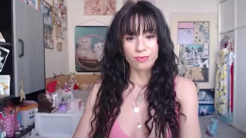 Snapshot of roselynsun chatting on 05/08/26, 05:29 Rose online show from 05/08/26, 05:29