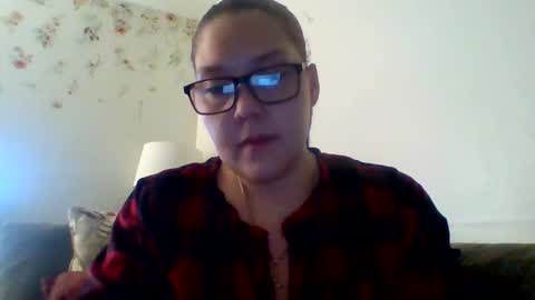 Snapshot of rosemariecamacho1120 chatting on 04/23/26, 09:41 rosemariecamacho1120 online show from 04/23/26, 09:41