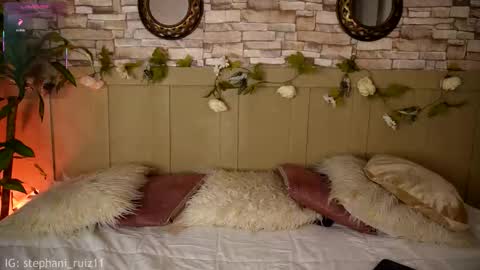 Stephani online show from 12/18/25, 10:49