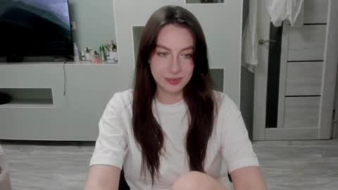 Snapshot of rosepage chatting on 04/24/26, 11:40 Julia online show from 04/24/26, 11:40
