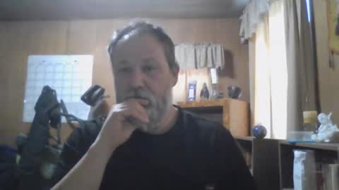 Snapshot of rosepanda chatting on 12/24/24, 02:12 Lost4gain online show from 12/24/24, 02:12