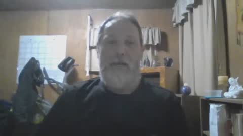 Snapshot of rosepanda chatting on 01/02/25, 02:43 Lost4gain online show from 01/02/25, 02:43