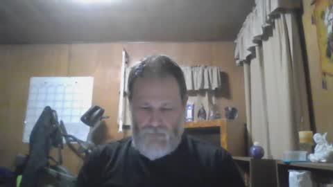 Snapshot of rosepanda chatting on 01/11/25, 02:20 Lost4gain online show from 01/11/25, 02:20