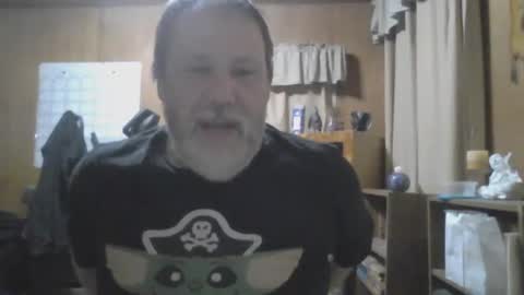 Snapshot of rosepanda chatting on 02/05/25, 08:11 Lost4gain online show from 02/05/25, 08:11