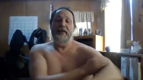 Snapshot of rosepanda chatting on 02/05/25, 05:53 Lost4gain online show from 02/05/25, 05:53