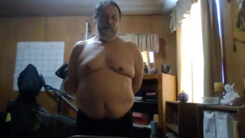 Snapshot of rosepanda chatting on 02/15/25, 03:06 Lost4gain online show from 02/15/25, 03:06