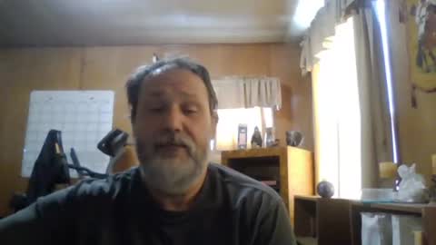 Snapshot of rosepanda chatting on 02/16/25, 08:00 Lost4gain online show from 02/16/25, 08:00