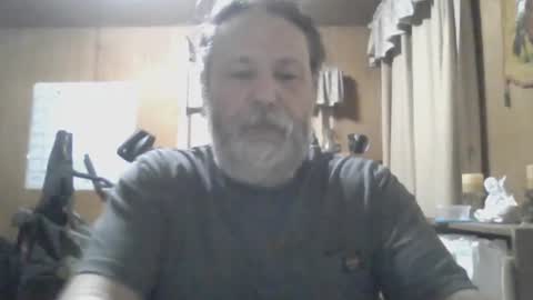 Snapshot of rosepanda chatting on 02/24/25, 10:59 Lost4gain online show from 02/24/25, 10:59