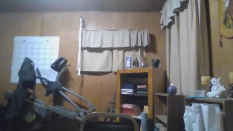 Snapshot of rosepanda chatting on 02/25/25, 07:42 Lost4gain online show from 02/25/25, 07:42