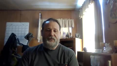 Snapshot of rosepanda chatting on 02/26/25, 05:28 Lost4gain online show from 02/26/25, 05:28