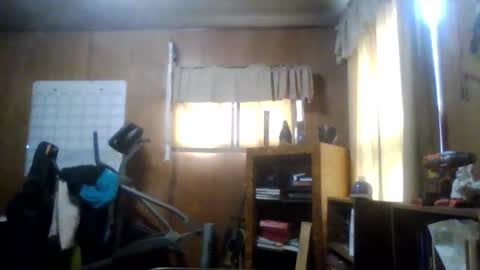 Snapshot of rosepanda chatting on 10/19/25, 03:01 Lost4gain online show from 10/19/25, 03:01