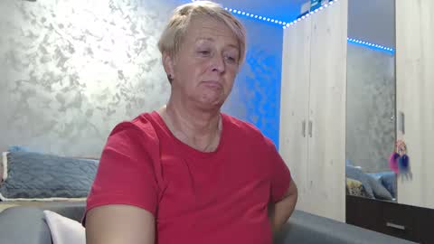 Lovepinklilly online show from 01/09/25, 06:36