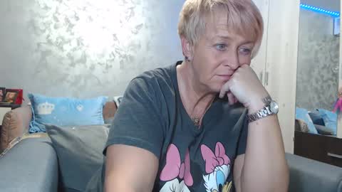 Lovepinklilly online show from 01/12/25, 05:44