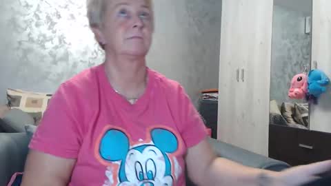 Lovepinklilly online show from 10/11/25, 04:49