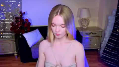 Snapshot of roses_kate chatting on 10/03/25, 11:51 Sweety Kate online show from 10/03/25, 11:51