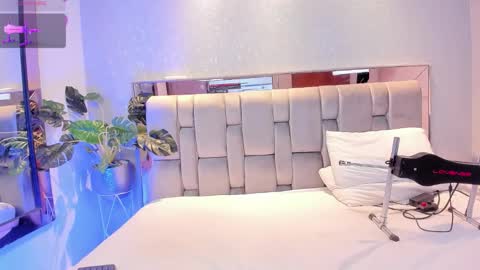 Rose online show from 12/03/25, 05:15