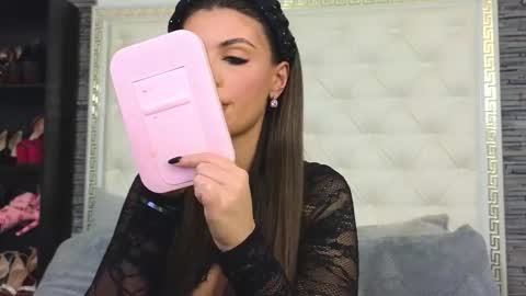 Gabriela online show from 10/13/25, 06:35