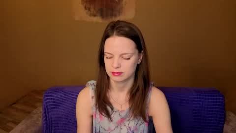 Snapshot of rosewaulhgberg chatting on 04/13/26, 01:44 Rosse online show from 04/13/26, 01:44