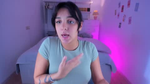 Roshelle online show from 02/08/25, 11:33