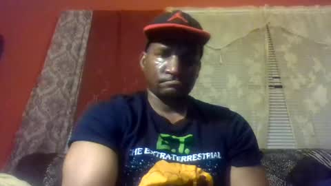 Snapshot of roshun69 chatting on 03/25/26, 06:52 Roshun Haynes online show from 03/25/26, 06:52