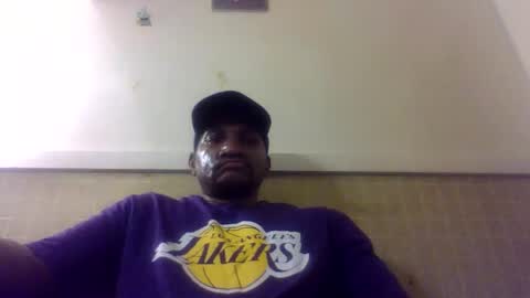 Snapshot of roshun69 chatting on 04/21/26, 01:18 Roshun Haynes online show from 04/21/26, 01:18