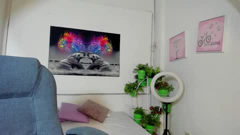 rosi_cooper online show from 11/06/25, 12:06