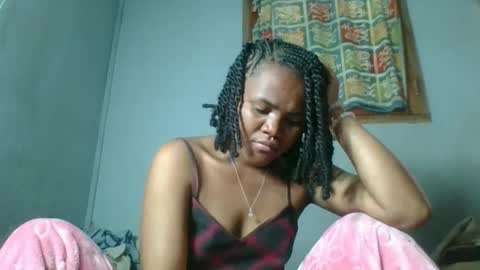 Snapshot of rosia22 chatting on 10/10/25, 10:03 rosia22 online show from 10/10/25, 10:03