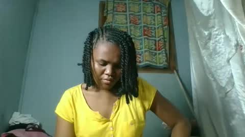 Snapshot of rosia22 chatting on 10/12/25, 02:21 rosia22 online show from 10/12/25, 02:21