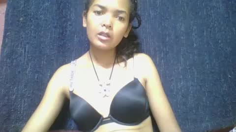 rosia685234 online show from 02/23/25, 11:33