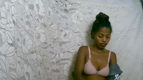 rosia online show from 11/13/25, 02:32