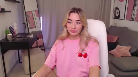 Rosie online show from 11/13/25, 01:04