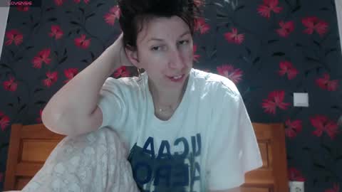 RosieHayes online show from 04/01/26, 09:01