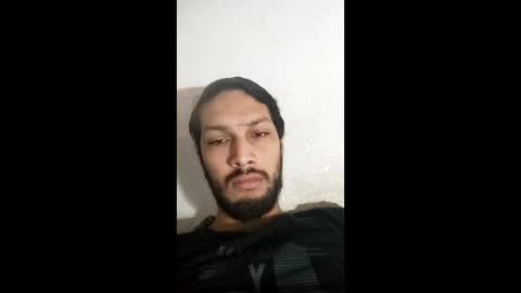 Snapshot of roskof69 chatting on 01/05/25, 05:20 Ribuu online show from 01/05/25, 05:20