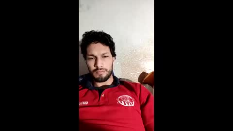 Snapshot of roskof69 chatting on 10/10/25, 09:30 Ribuu online show from 10/10/25, 09:30