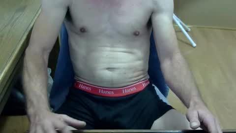 Snapshot of ross96180 chatting on 11/16/25, 02:44 ross96180 online show from 11/16/25, 02:44