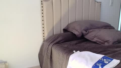 Ross BakerHot online show from 03/10/25, 06:01