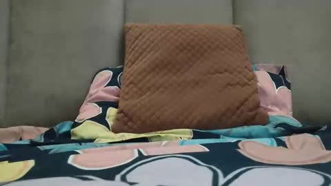 Snapshot of rossdzires4u chatting on 01/10/25, 07:04 Rossdzires4u online show from 01/10/25, 07:04