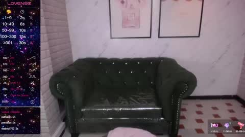 Snapshot of rosse_jeane_v chatting on 01/15/25, 04:32 rosse jeane v online show from 01/15/25, 04:32