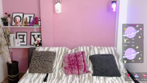 Snapshot of rossedaves_ chatting on 11/11/25, 12:05 Rosse online show from 11/11/25, 12:05