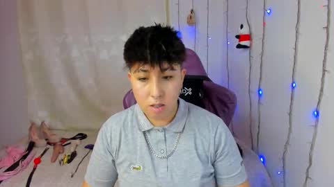 Snapshot of rossedemond30 chatting on 03/22/26, 09:18 ROSSE DEMOND online show from 03/22/26, 09:18