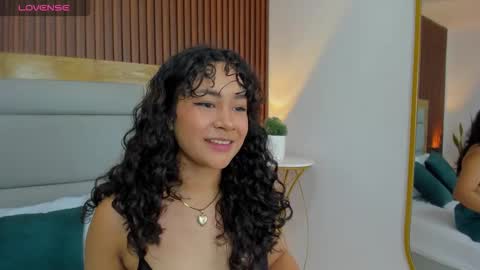 Snapshot of rossie_lanie_ chatting on 12/20/25, 01:18 rossie_lanie_ online show from 12/20/25, 01:18