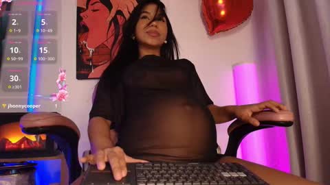 Snapshot of rossie_taylor chatting on 10/24/25, 07:43 rossie online show from 10/24/25, 07:43